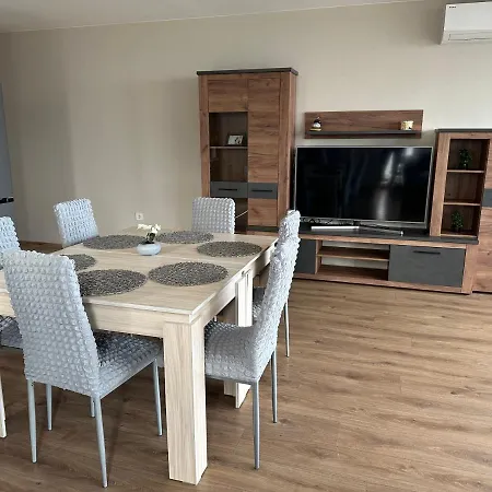Апартамент Бриз Apartment